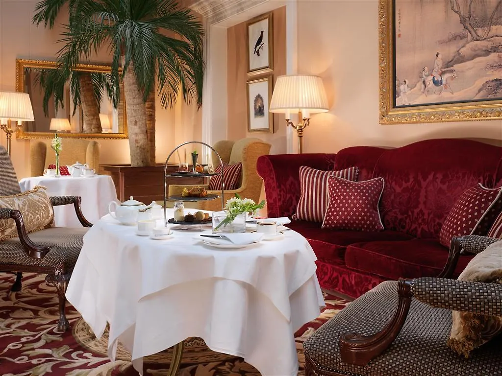 ***** Hotel The College Green Dublin Hotel, Autograph Collection Ireland