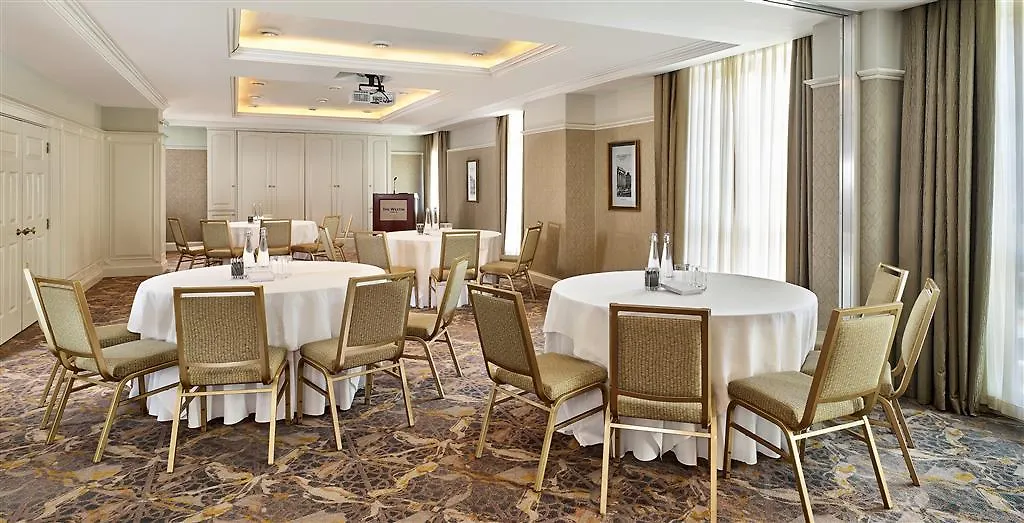 The College Green Dublin Hotel, Autograph Collection