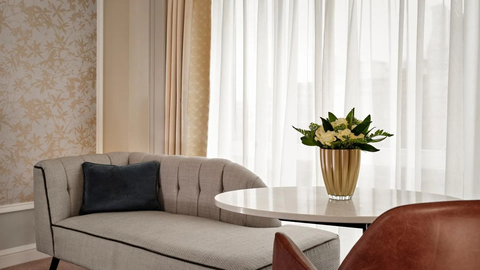 The College Green Dublin Hotel, Autograph Collection Hotel