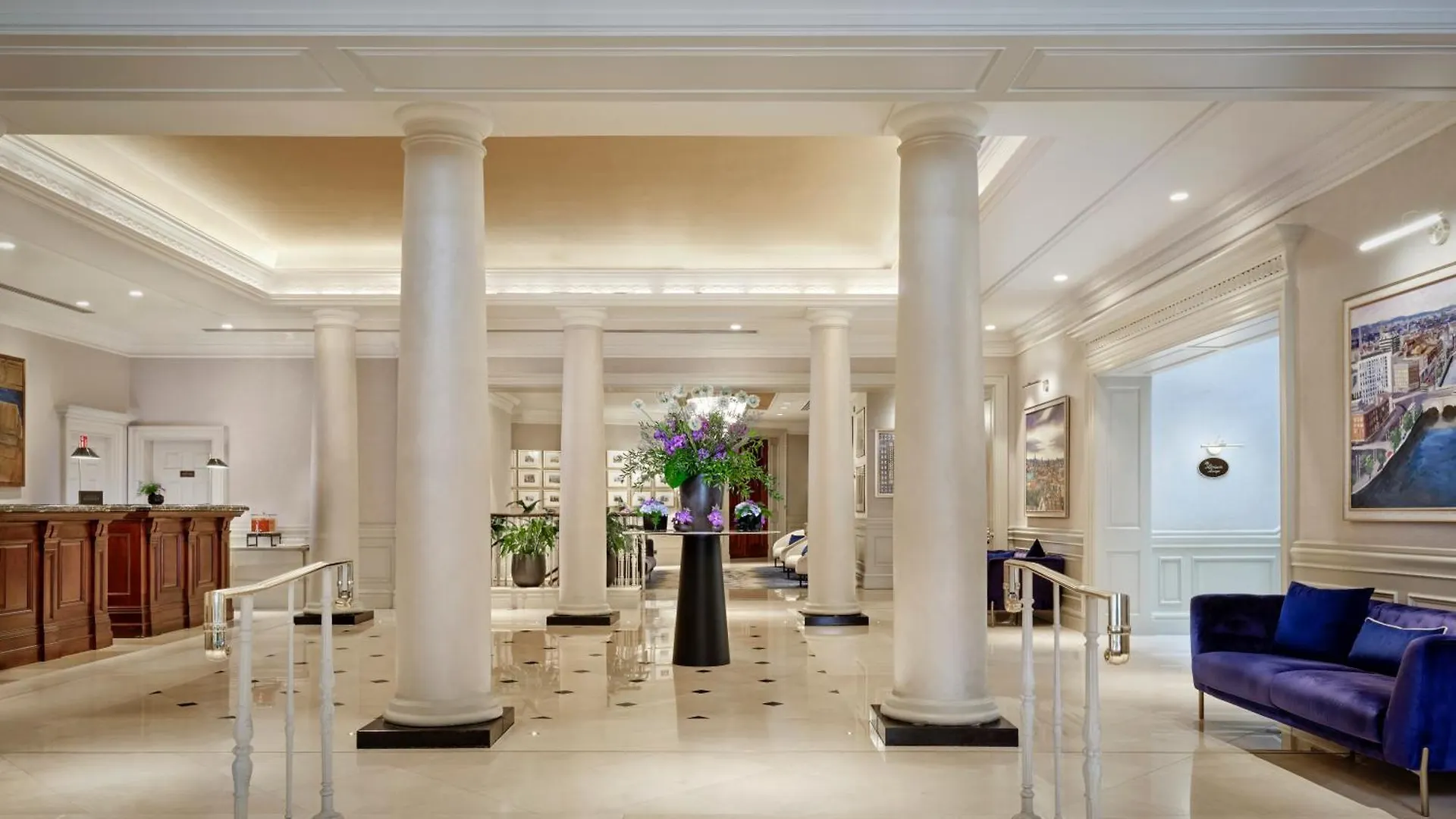 The College Green Dublin Hotel, Autograph Collection 5*,  Irland